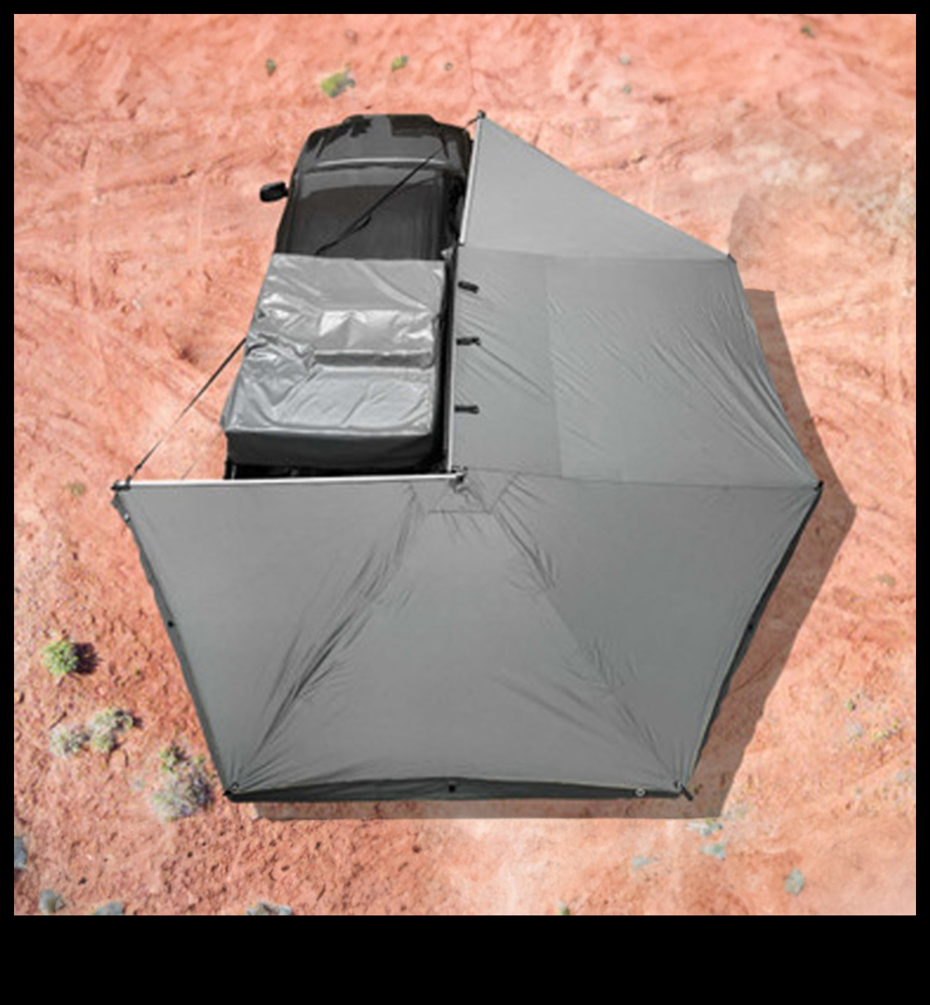 Nomadic Noirs: SUV piedzīvojumu tumšākās puses izpēte