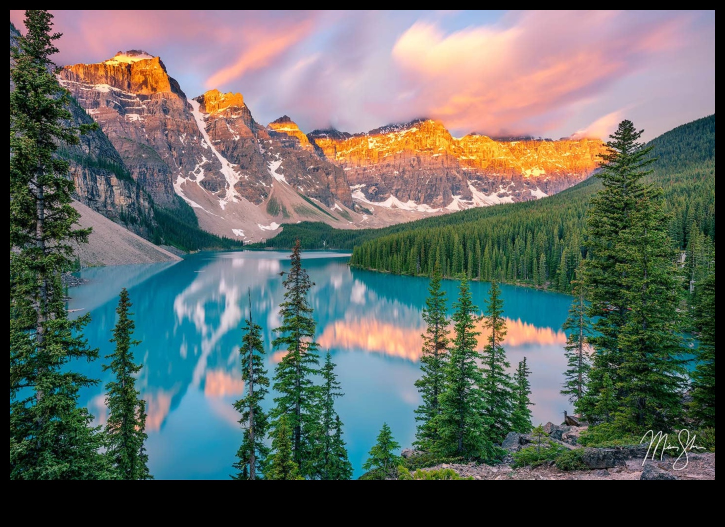 Valdzinošas zemes ainavas: vizuāla dabas brīnumu svinēšana