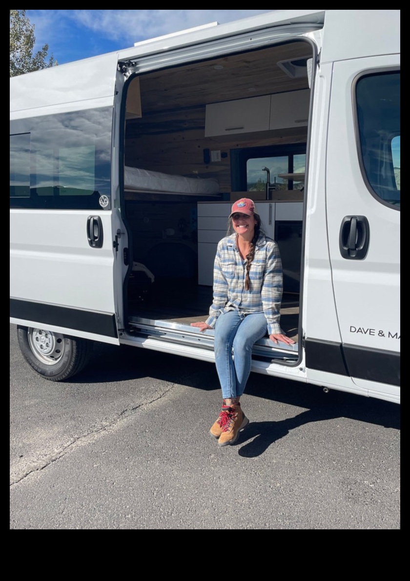 Nomad's Haven: Ērtu telpu izveide pielāgotos furgonos